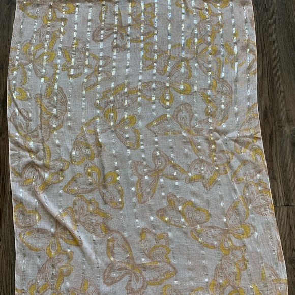 Scarf - Picture 4 of 6